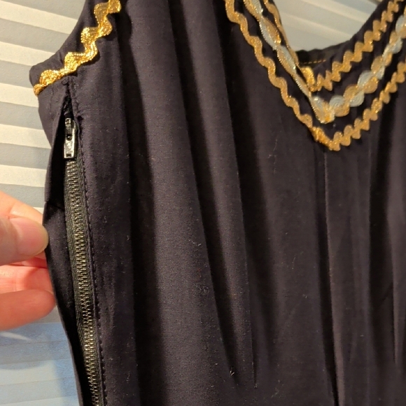 Chic Black and Gold Midi Dress - Picture 6 of 7